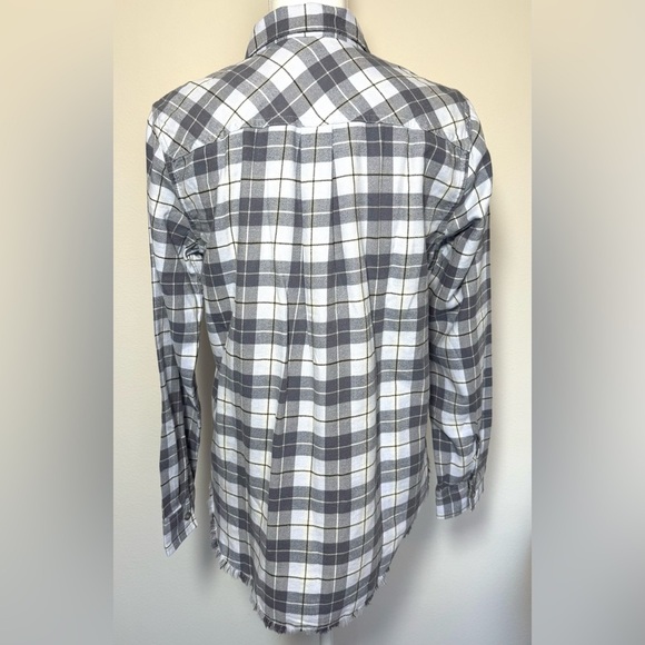 NWT Eddie Bauer Women's Gray Baby Blue Plaid Button Down Shirt Small - Picture 7 of 8